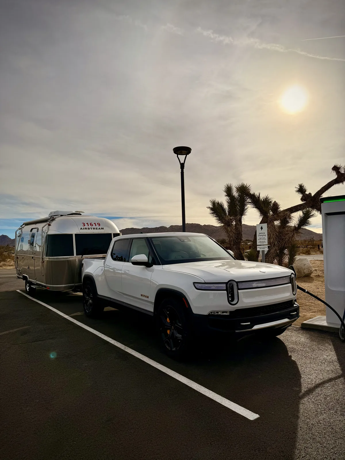 20′ Airstream Caravel hitched to the Rivian R1T at Joshua Tree, CA, December 2024