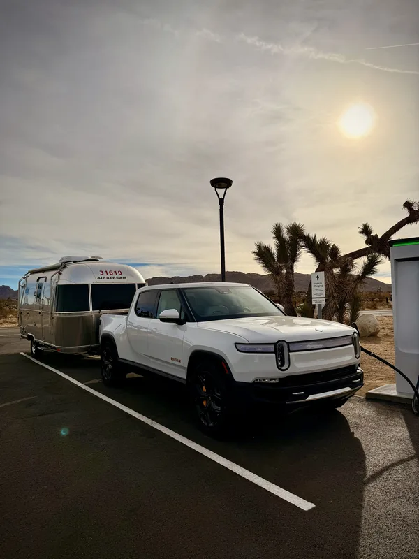 20′ Airstream Caravel hitched to the Rivian R1T at Joshua Tree, CA, December 2024