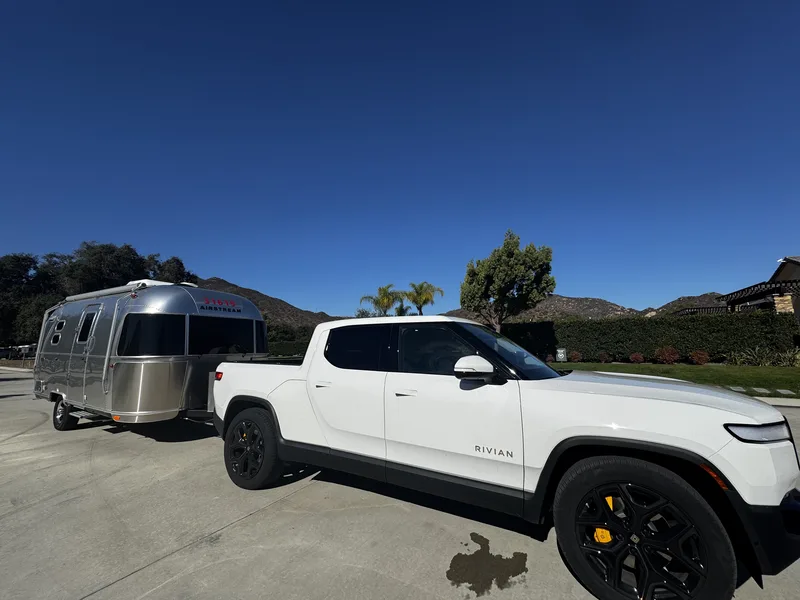 20′ Airstream Caravel hitched to the Rivian R1T at Pala, CA, November 2024