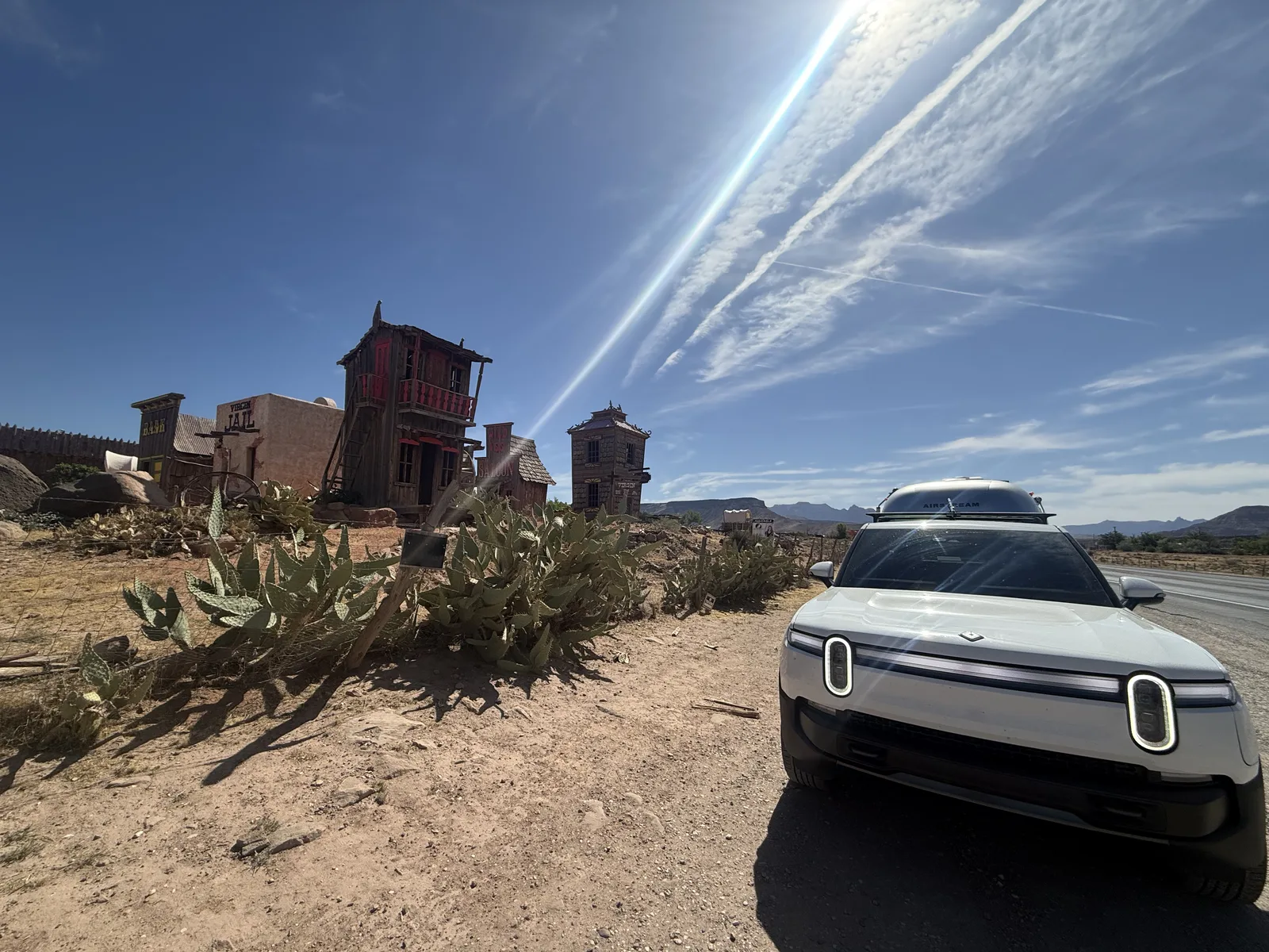 23′ Airstream International at 37.205, -113.205, June 2026